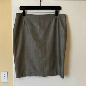 ESCADA skirt - size 42 (12 US) - EUC